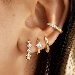 New! Shopie Crystal Huggie Hoop Earrings Set (1045) NWOT